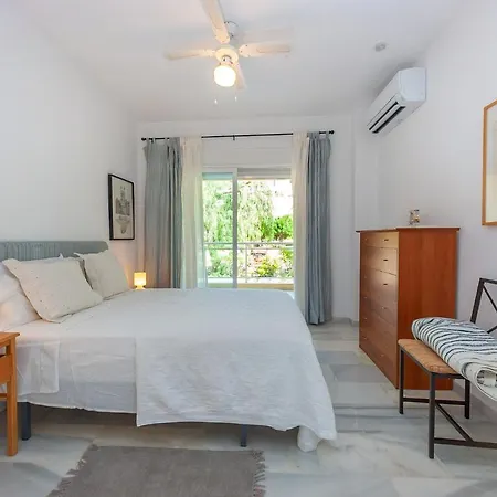 Apartment Palmeras With Community Pool La Herradura (Granada)
