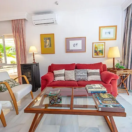 Apartment Palmeras With Community Pool La Herradura (Granada)